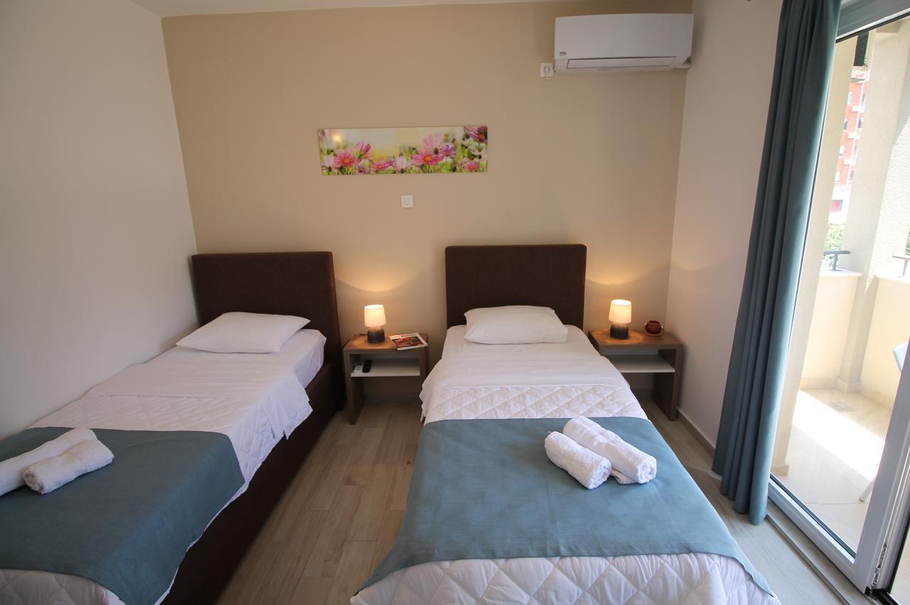 Le Marc Guest House Budva Exterior photo