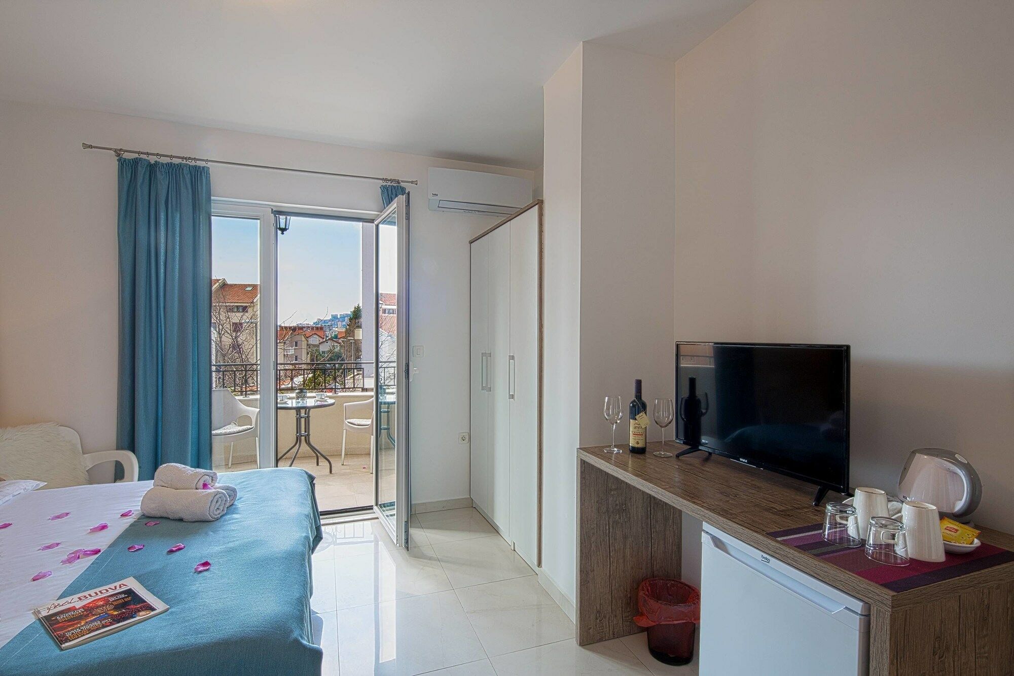 Le Marc Guest House Budva Exterior photo
